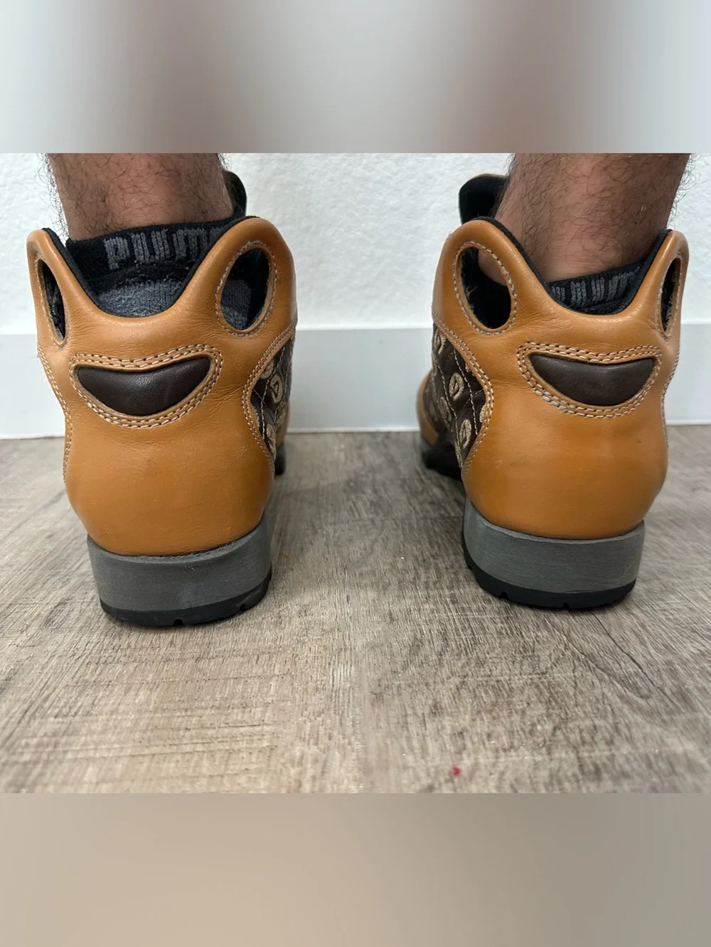 Men’s Tan and Brown Logo-Pattern Leather Sneakers